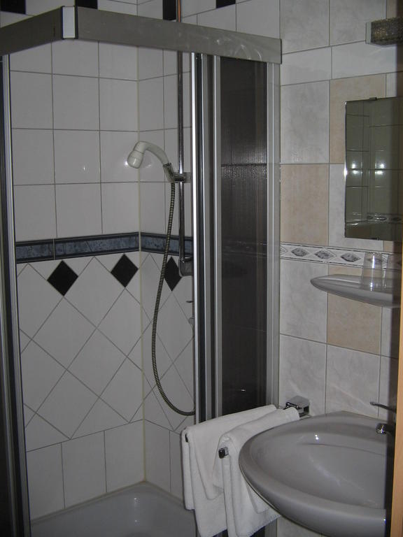 Hotel Alt Wassenberg Oda fotoğraf